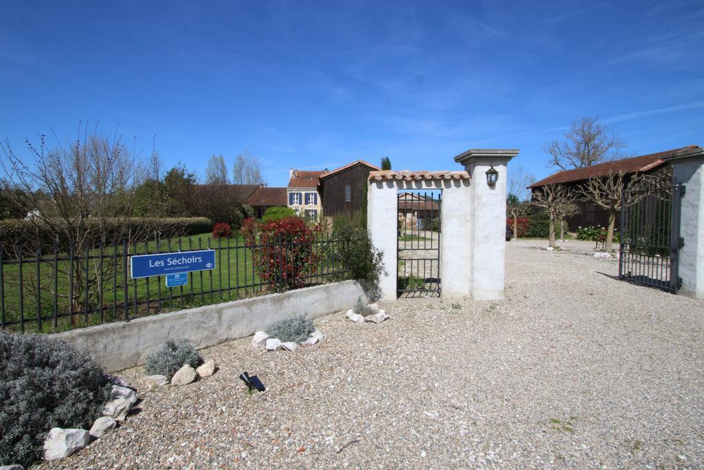 Les Sechoirs Villa Clairac  Exterior photo